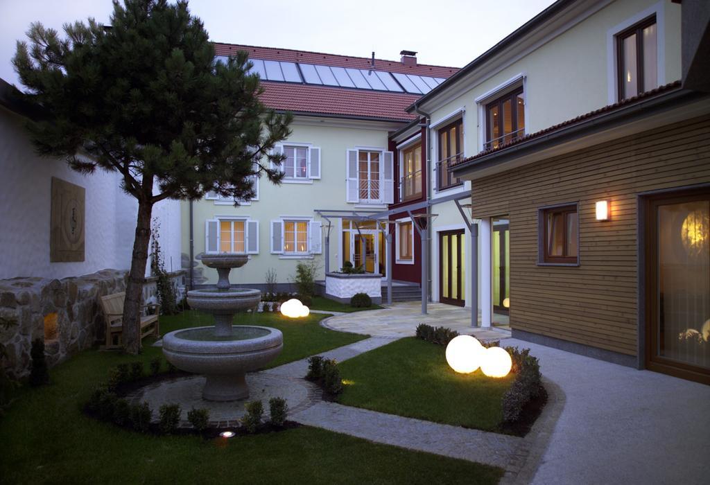 Tinschert Hotel-Restaurant-Partyservice Schwertberg Екстер'єр фото